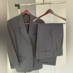 Nino Cerruti Classic Gray Men's Suit